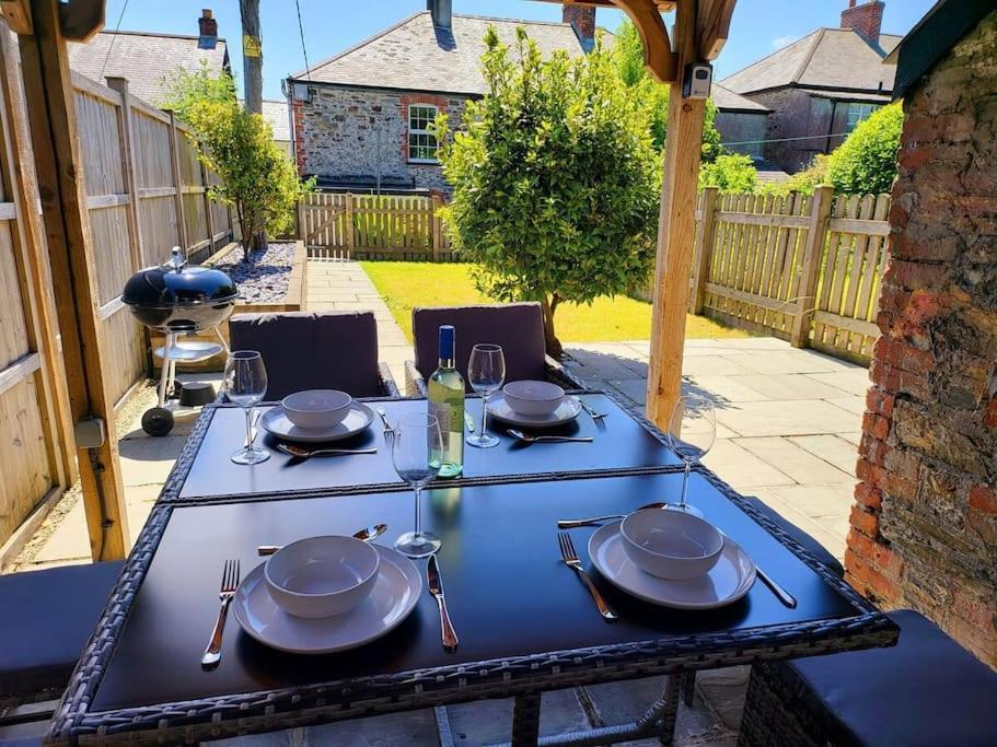 8 Duke Street - Launceston Cornwall Ngoại thất bức ảnh